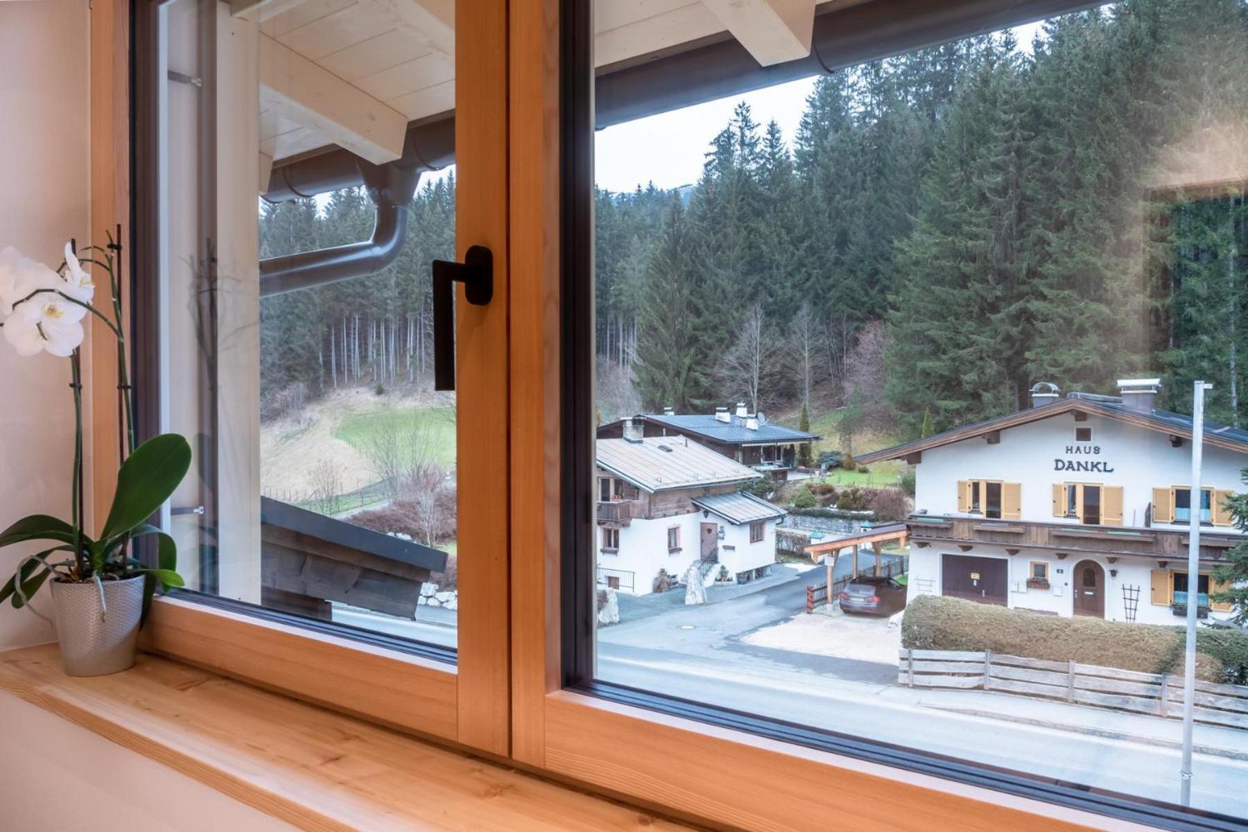 Ferienwohnung Alte Bildhauerei Aurach bei Kitzbuehel Exterior foto